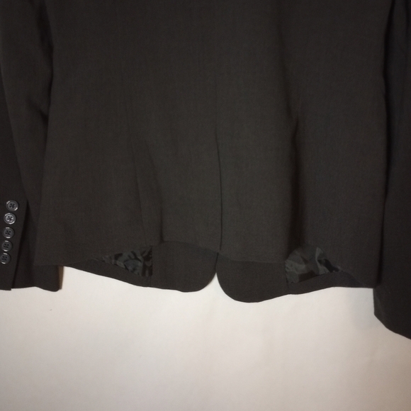 The limited grey blazer size 4 - Picture 9 of 10